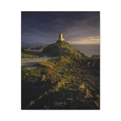 Llanddwyn Sunset – Golden Light Over an Iconic Welsh Lighthouse | By Photographer Gareth Mon Jones